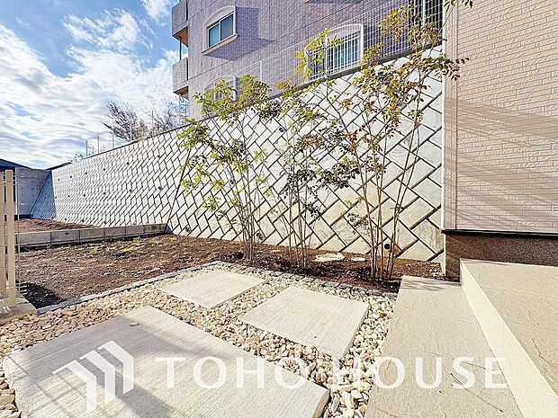 ここに住まう方々へ余すこと無く太陽の恵みを届けられるように計画・設計されております。