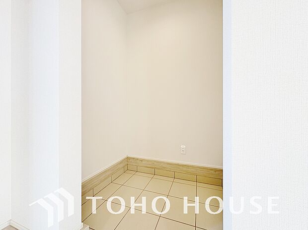 土間収納は土足のまま入れるので、ゴルフバックやお子様のスポーツ用品などがそのまま収納可能。