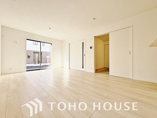 家は、ただ生活する場ではなく、笑顔の毎日、安らぎの日々のために、暮らしを愉しく、快適にする場所。