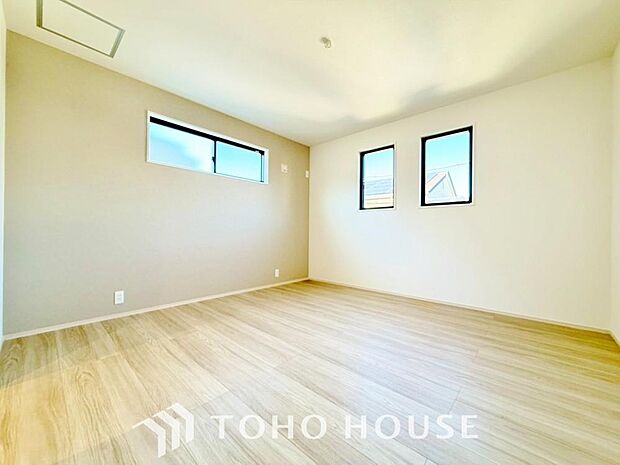 生活感を感じない空間では落ち着く事はできません。絶妙な雰囲気、配色、素材感を意識してコーディネート。