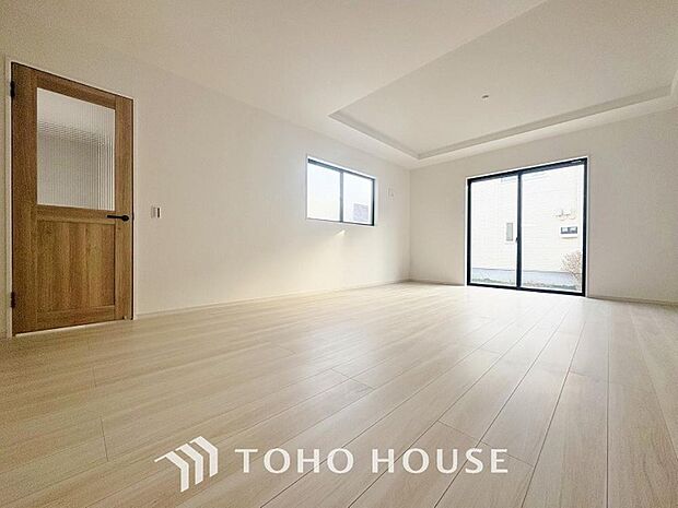 造りこんだ空間演出の妙が生み出す光と質のハーモニーはこの住宅のクオリティの良さを実感させてくれます。