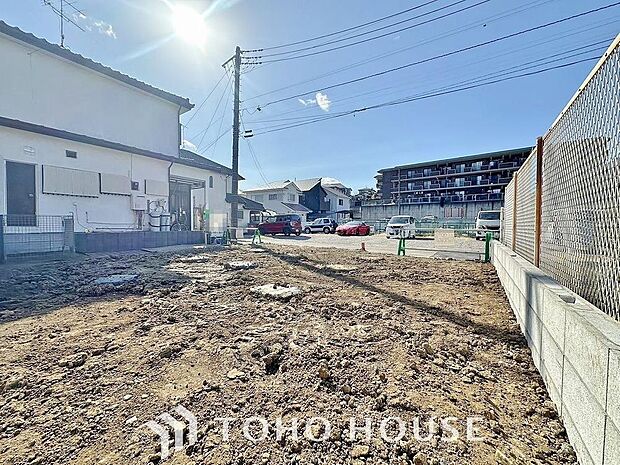 四季折々の変化を楽しめる心地よい場所。時間の経過と共に味わいが出る素敵な空間へ。