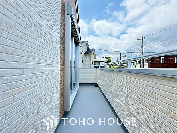 日が昇り、そして沈んでゆく・・・東京という都市が愛おしくなっていく。