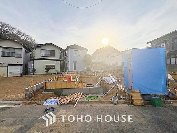 四季折々の変化を楽しめる心地よい場所。時間の経過と共に味わいが出る素敵な空間へ。