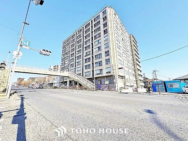 四季折々の変化を楽しめる心地よい場所。時間の経過と共に味わいが出る素敵な空間へ。