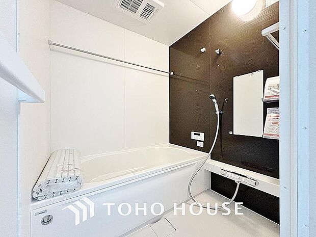 疲れを癒す、快適で清潔な空間で心も体もオフになるリラックスタイムをお楽しみください。