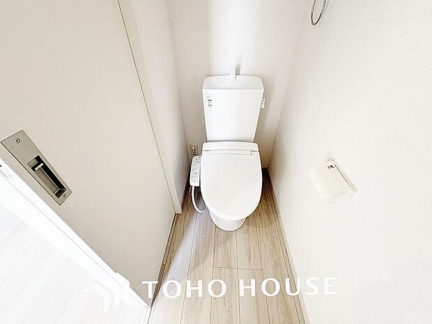 お掃除もラクラクな節水型トイレを設置