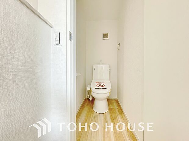 お掃除もラクラクな節水型トイレを設置