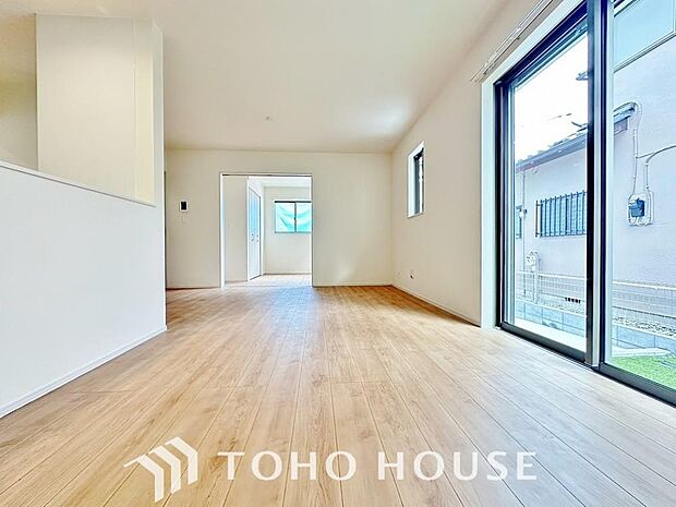 くつろぎを愉しむリビングルームは憩いの場となります。ライフスタイルに新しいゆとりをもたらします。