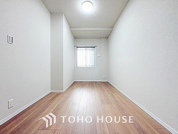 白を基調とした室内は、明るい住空間を造り出すだけでなく、清潔感をもたらしてくれます。
