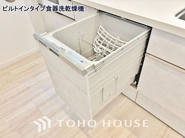 通常の手洗いでは使用出来ない高温のお湯や高圧水流を使う事により汚れを効果的に落とすことができます。