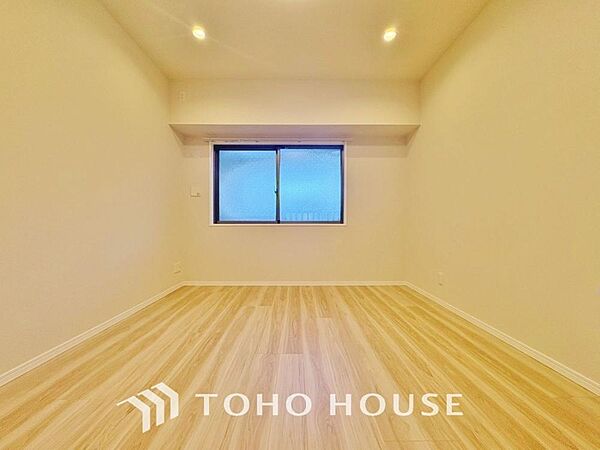 白を基調とした室内は、明るい住空間を造り出すだけでなく、清潔感をもたらしてくれます。