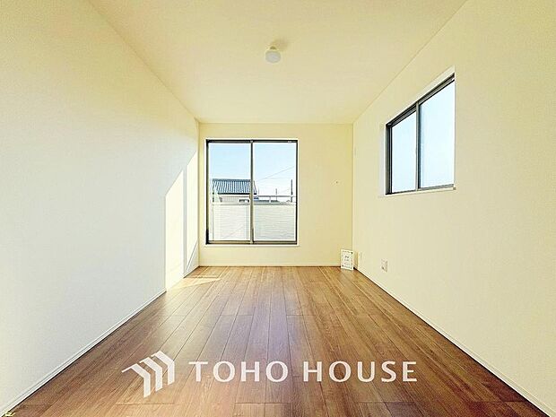 生活感を感じない空間では落ち着く事はできません。絶妙な雰囲気、配色、素材感を意識してコーディネート。