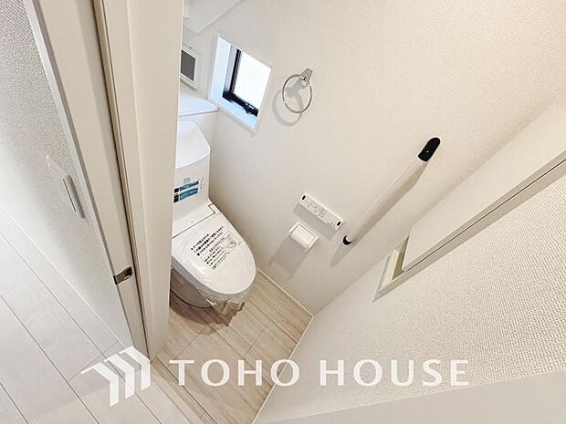 お掃除もラクラクな節水型トイレを設置