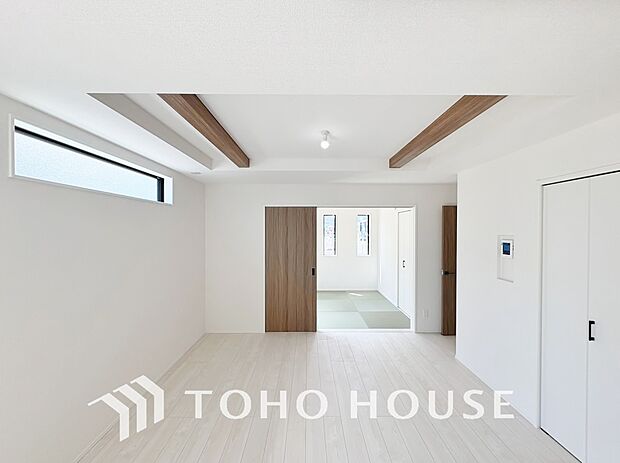 折り上げ天井にすると、天井が高くなることはもちろんおしゃれでより広い空間に！
