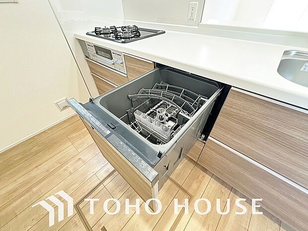 通常の手洗いでは使用出来ない高温のお湯や高圧水流を使う事により汚れを効果的に落とすことができます。