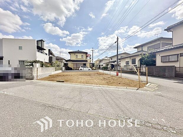 太陽に愛された邸は、陽当り通風に優れた魅力的で快適さを追求した邸宅です。