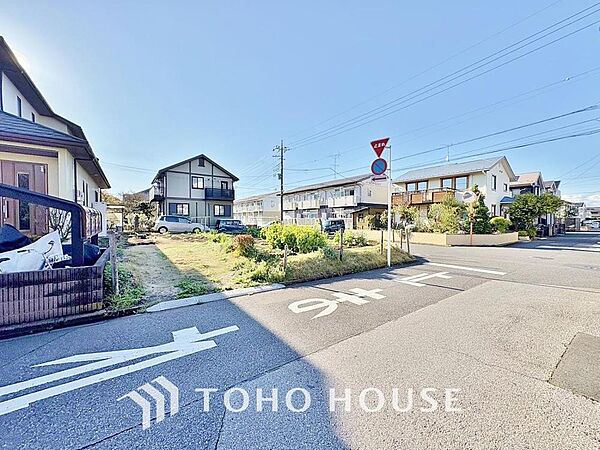 豊かな陽光に照らしだされる素敵な空間。季節を問わず華やいだ素敵な風景をお楽しみいただけます。