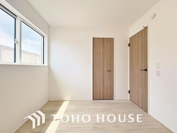 お家時間を穏やかに過ごせる寛ぎの空間です。居心地の良さを実感して頂けるお部屋となっております。