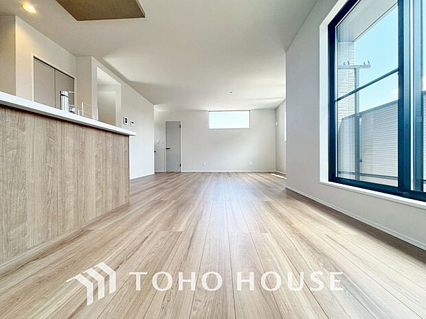 ここにはみんなが集い、食事と楽しい会話が始まる。そんな幸せを感じさせてくれる場所でありたい。