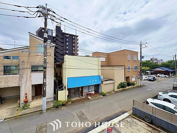 手を伸ばせば、ふれることが出来そうな環境が、そのままインテリアになったような印象です。