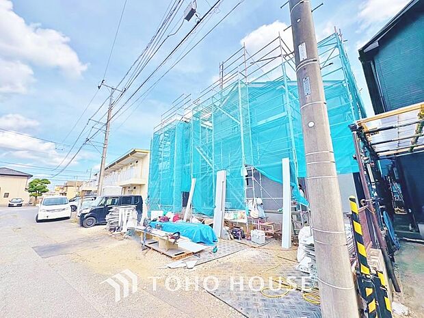 太陽に愛された邸は、陽当り通風に優れた魅力的で快適さを追求した邸宅でした。