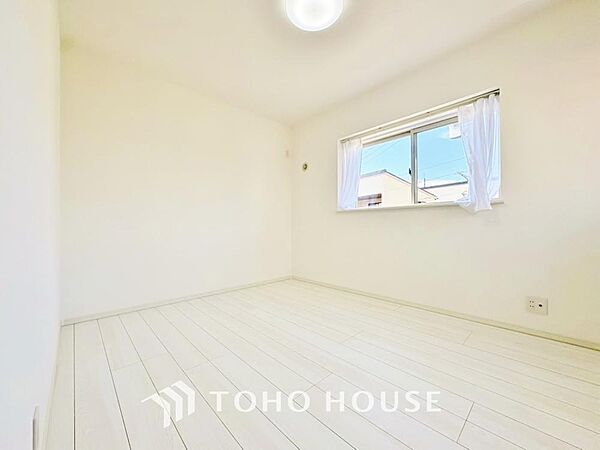 暖色系の照明は、心理的にも落ち着きを得られやすいそうです。