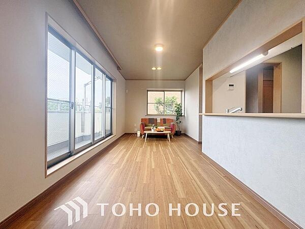 ホワイトナチュラルのテイストが、自然体で過ごせる心地良さを生み出しています。
