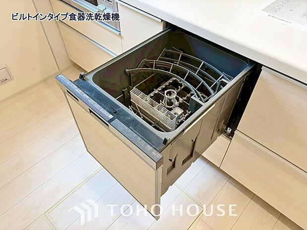 通常の手洗いでは使用出来ない高温のお湯や高圧水流を使う事により汚れを効果的に落とすことができます。