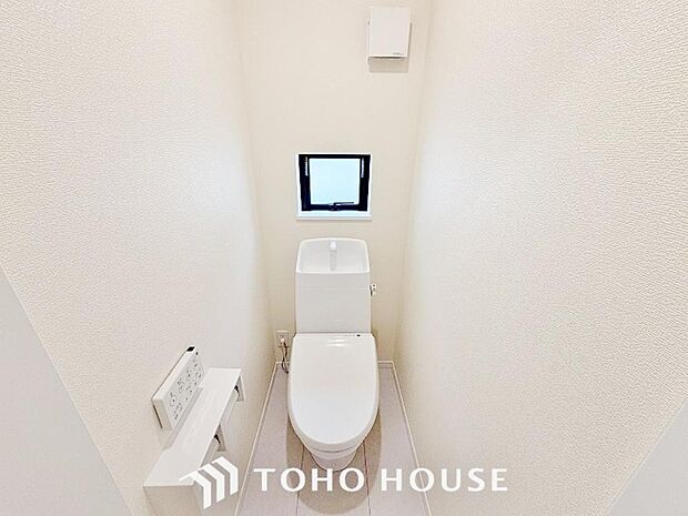 お掃除もラクラクな節水型トイレを設置