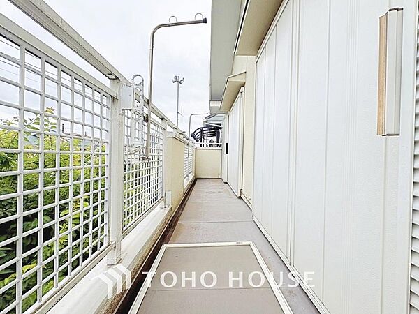 夜空の煌めきや、室内への通風や採光へ一役。ガーデニング等も充分に楽しめる広さを確保しております。