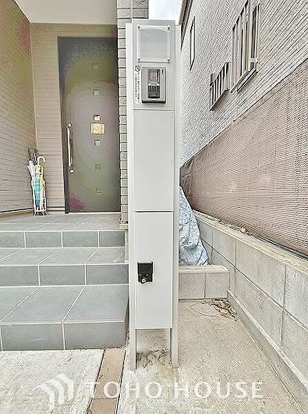 数字を回して施解錠できるダイヤルや暗証番号を設定するタイプなどがあり防犯効果が高まります。
