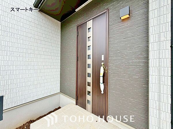 ボタンやカードひとつで鍵の施錠・解錠が出来ます。補助錠として鍵穴のない電子錠を選ぶ方も増加中。
