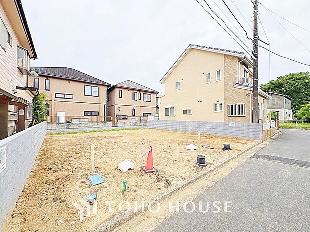 四季折々の変化を楽しめる心地よい場所。時間の経過と共に味わいが出る素敵な空間へ。