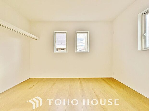 一日の疲れを癒やしてくれる主寝室。時を忘れて過ごす場所として過ごせるお部屋。