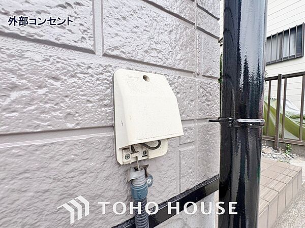 外部コンセント完備。イルミネーションや高圧洗浄機など、屋外で使用する電気機器への電源供給用コンセント