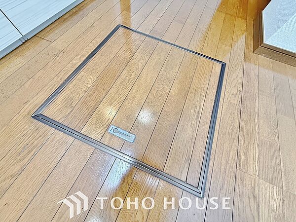 床下収納は収納スペースだけでなく、お住まいを点検する上での大事な部分となっております。