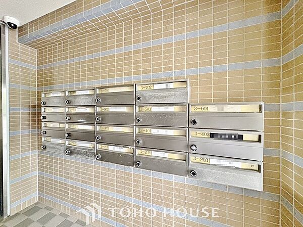 数字を回して施解錠できるダイヤルや暗証番号を設定するタイプなどがあり防犯効果が高まります。