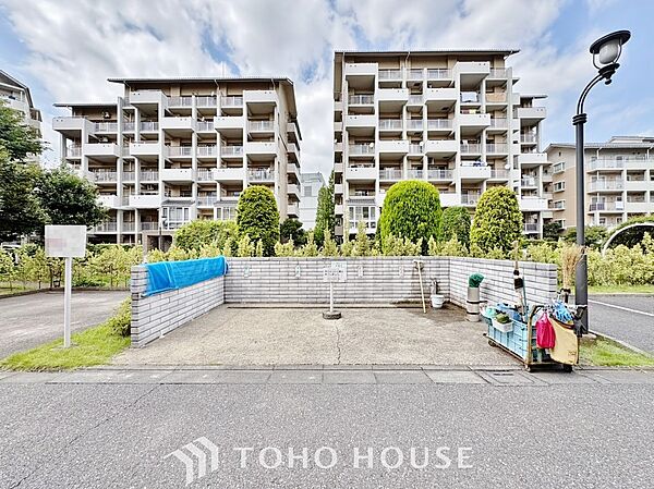 敷地内にある為、ごみ出しが短時間で済みます。