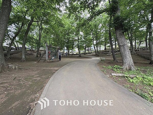 小塚山フィールドアスレチック公園