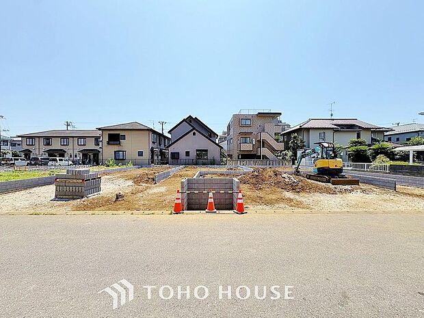 四季折々の変化を楽しめる心地よい場所。時間の経過と共に味わいが出る素敵な空間へ。