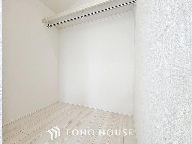 たっぷりと荷物が入るよう、ウォークインクローゼットを完備いたしました。