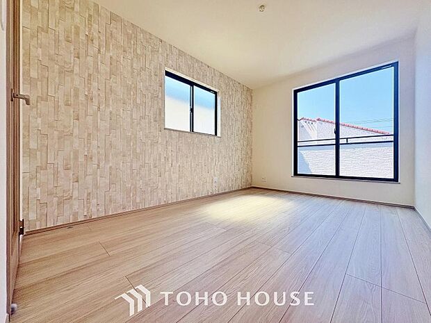 一日の疲れを癒やしてくれる主寝室。時を忘れて過ごす場所として過ごせるお部屋。
