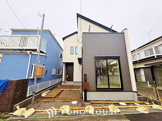 太陽に愛された邸は、陽当り通風に優れた魅力的で快適さを追求した邸宅です。
