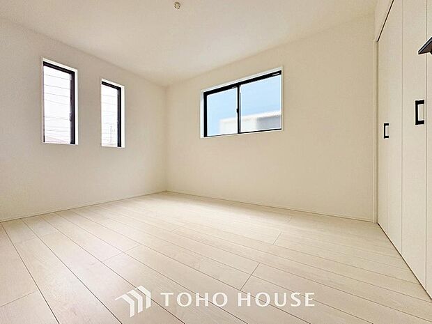 お家時間を穏やかに過ごせる寛ぎの空間です。居心地の良さを実感して頂けるお部屋となっております。