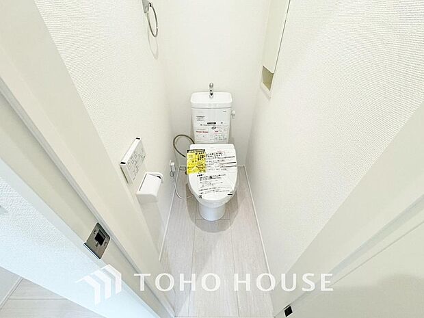 お掃除もラクラクな節水型トイレを設置