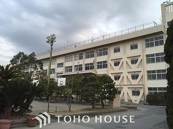 高谷中学校