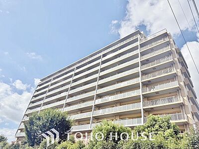 外観：おしゃれな雰囲気や自然の潤い、親しみやすさといった個性を、街に新たな価値を齎し続けることでしょう。