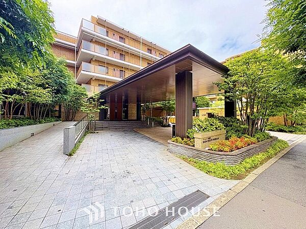 建物の居住性に拘った邸宅は、「落ち着き」と「安らぎ」と「快適」を実現してくれます。