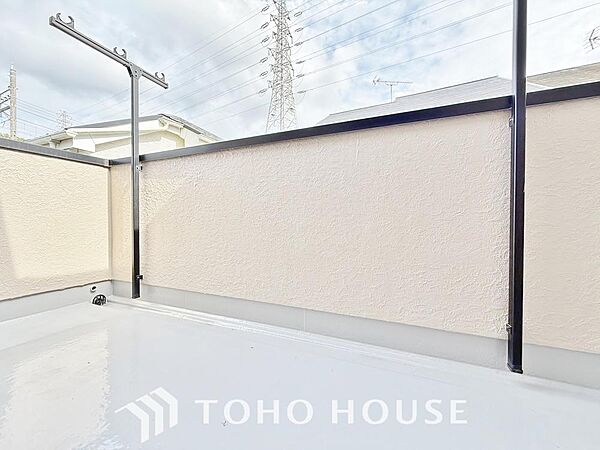 太陽に愛された邸は、陽当り、通風に優れた魅力的で快適さを追求した邸宅です。